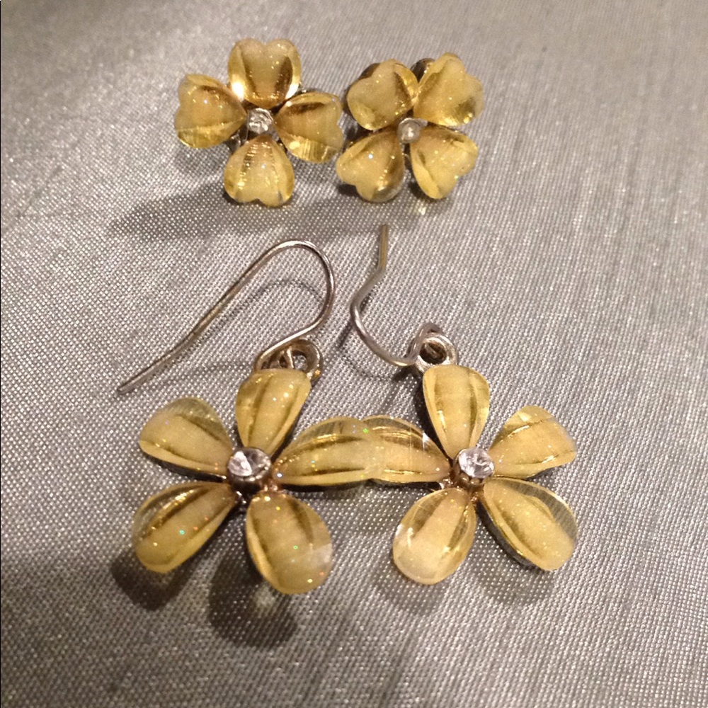 Flower earrings